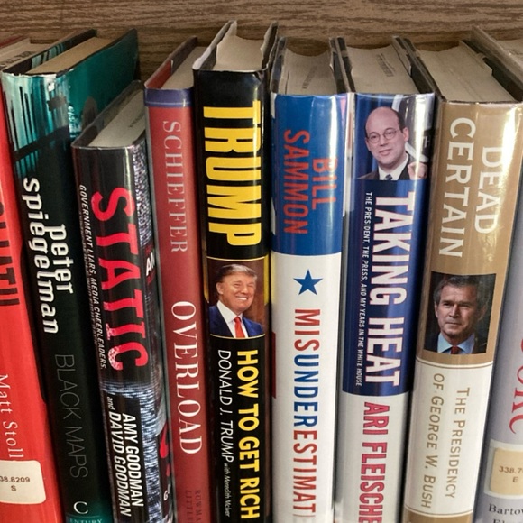 11/17/25 8:00 pm Book bundles show 3 for $5 just choose any three that you want - Picture 4 of 4